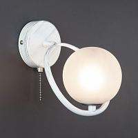 Купить Настенный светильник Eurosvet 70089/1 белый с серебром